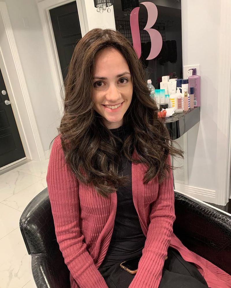 A full, voluminous blowout for a family wedding
